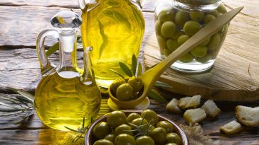 Benefits-of-Olive-Oil-for-Skin