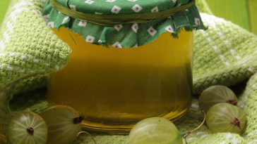 Benefits-of-Amla-Oil