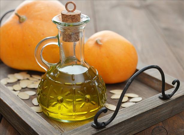 Benefits-and-Uses-of-Pumpkin-Seed-Oil