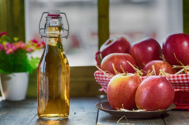 apple-cider-vinegar-benefits-skin