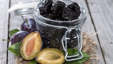 health-benefits-of-plums-and-prunes