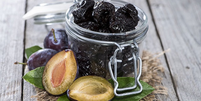 health-benefits-of-plums-and-prunes