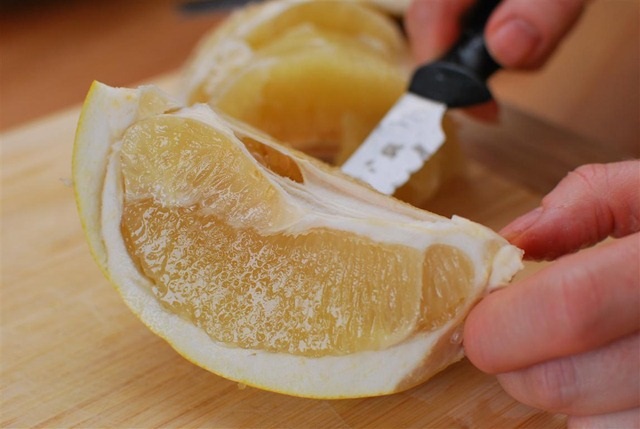 how-to-eat-pomelo