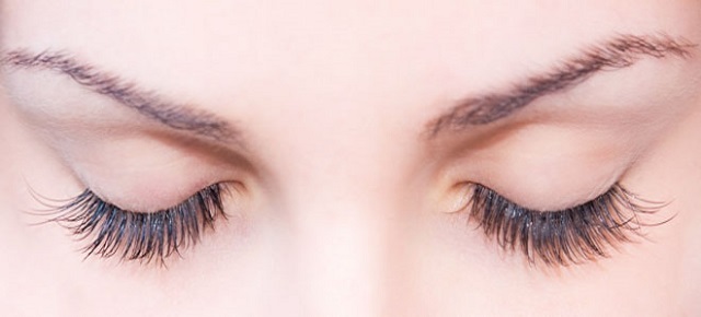 How-to-grow-eyelashes-overnight